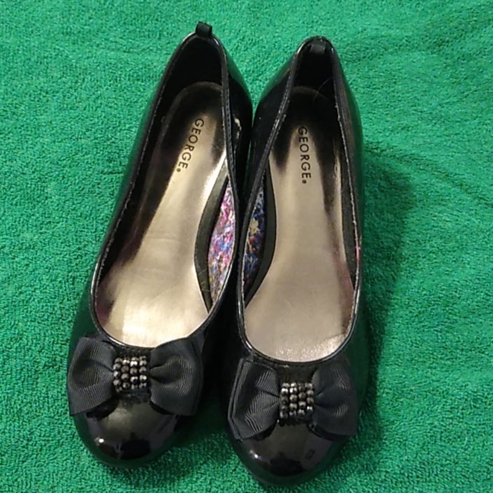 Girls black dress shoes